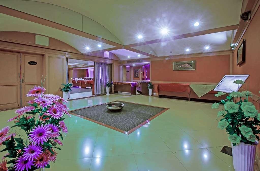 Quality Inn Regency, Nászik Beltér fotó