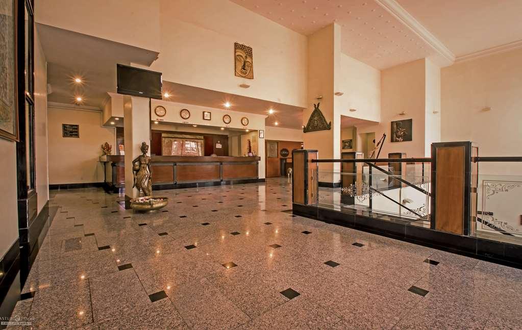 Quality Inn Regency, Nászik Beltér fotó
