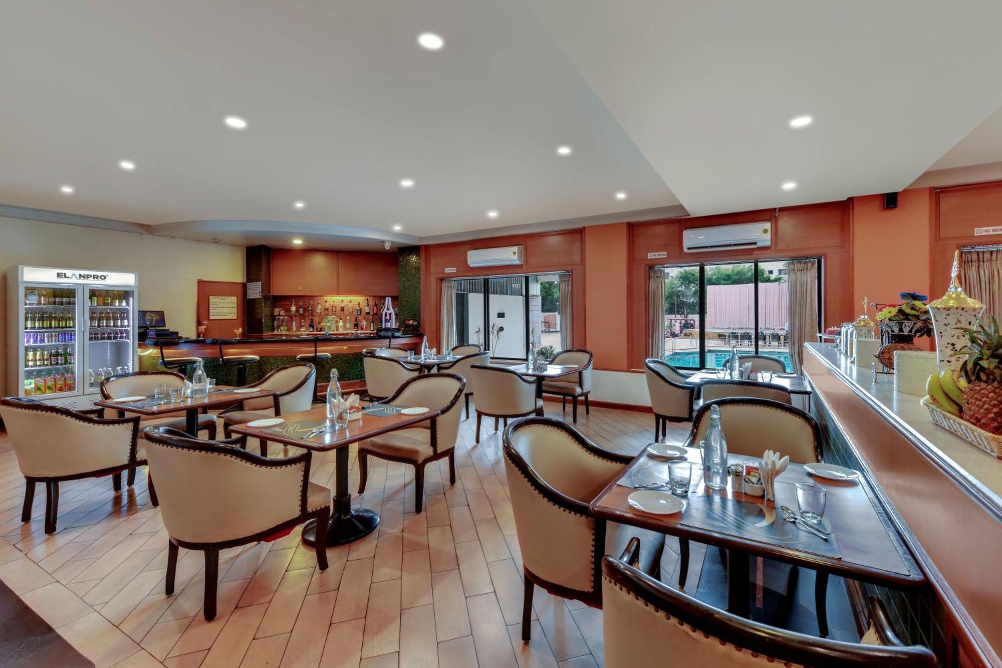 Quality Inn Regency, Nászik Kültér fotó