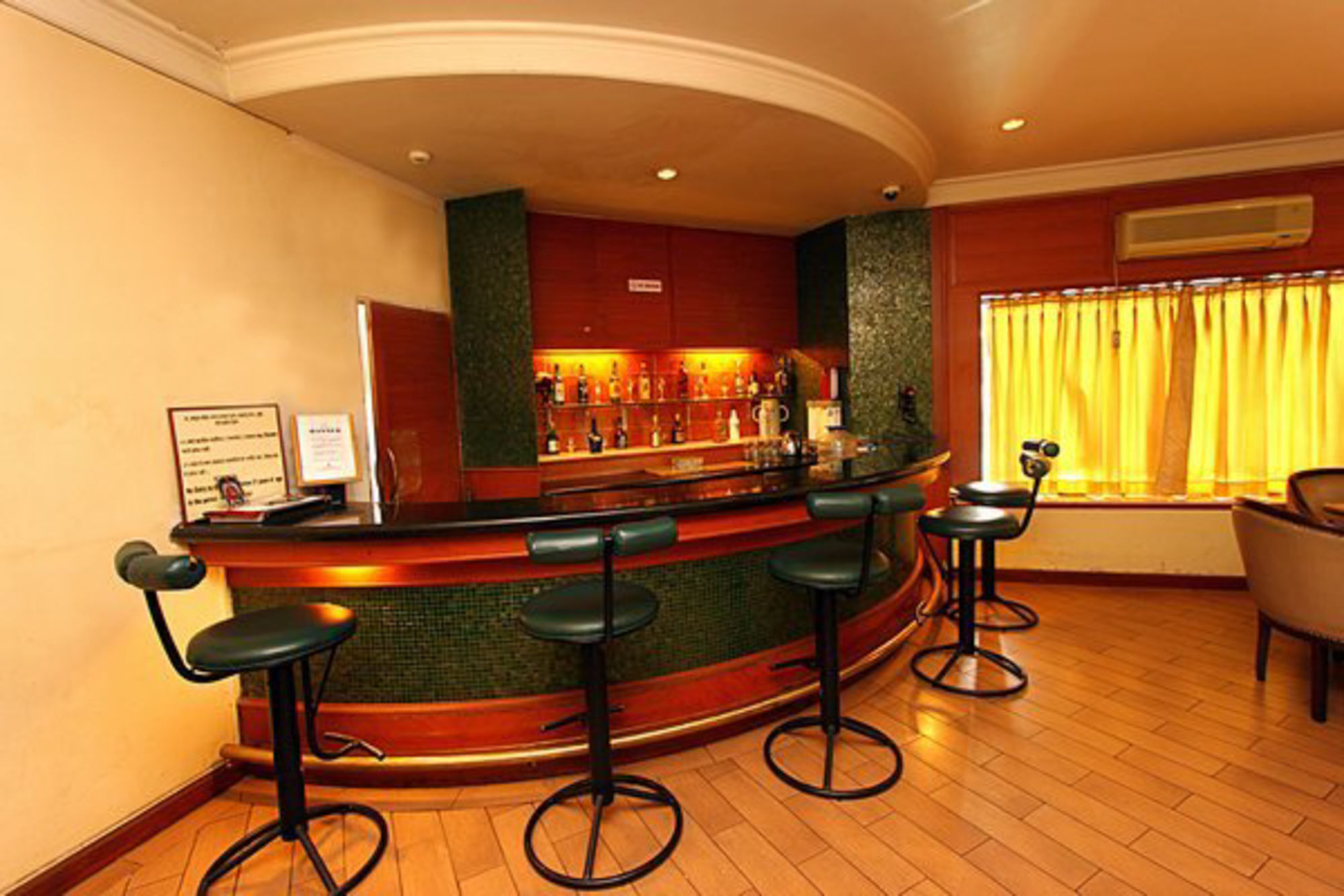 Quality Inn Regency, Nászik Kültér fotó
